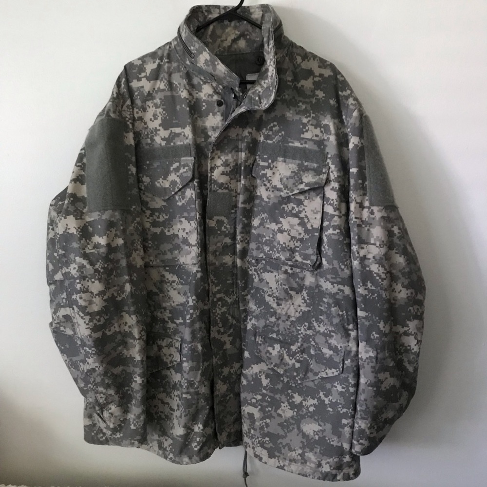Digital Camo Military Cold Weather Coat 🧥